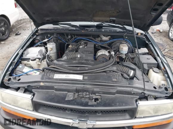 ✅ 2001 Chevrolet S-10 • VIN: 1GCCS195218219685 • Лот: 41370015. Опубликован ранее на IAAI с пробегом 203 805 миль. Бесплатный доступ к архиву аукционных продаж из США и подробный отчёт об истории автомобиля на DreamBid. Изображение 10.