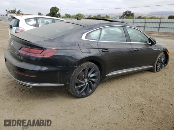✅ 2020 Volkswagen Arteon SEL Premium R-Line • VIN: WVWTR7AN3LE018201 • Лот: 71627134. Опубликован ранее на Copart с пробегом 15 637 миль. Бесплатный доступ к архиву аукционных продаж из США и подробный отчёт об истории автомобиля на DreamBid. Изображение 3.