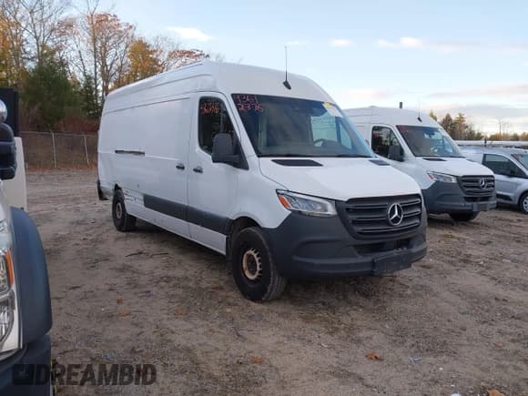 ✅ 2019 Mercedes-Benz Sprinter • VIN: WD3PF1CD8KP054488 • Lot: 43612376. Wystawiony na IAAI z przebiegiem 235 787 mil. Bezpłatny archiwum sprzedaży aukcyjnych z USA i szczegółowy raport historii pojazdu na DreamBid. Zdjęcie 1.