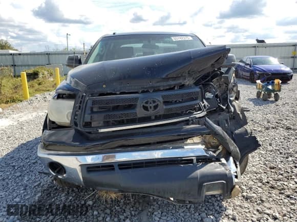 ✅ 2010 Toyota Tundra • VIN: 5TFEY5F14AX097871 • Lot: 85742375. Listed on Copart with 319,866 mi. Free auction sales archive from the USA and detailed vehicle history report at DreamBid. Image 5.