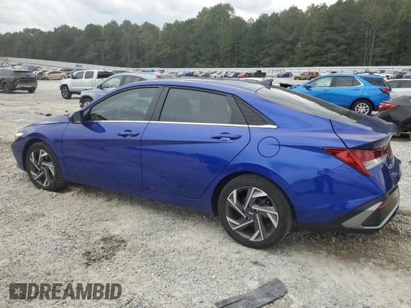 ✅ 2025 Hyundai Elantra SEL Convenience • VIN: KMHLS4DG9SU890348 • Lot: 81773765. Listed on Copart with 12,472 mi. Free auction sales archive from the USA and detailed vehicle history report at DreamBid. Image 2.