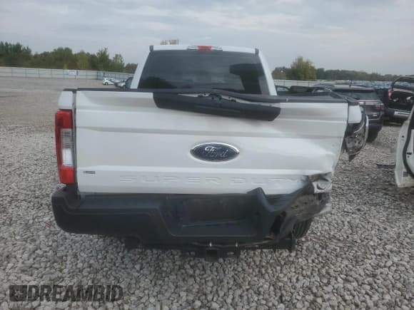 ✅ 2019 Ford F-250 XL • VIN: 1FT7X2A61KEE87031 • Lot: 81205825. Listed on Copart with 63,031 mi. Free auction sales archive from the USA and detailed vehicle history report at DreamBid. Image 6.