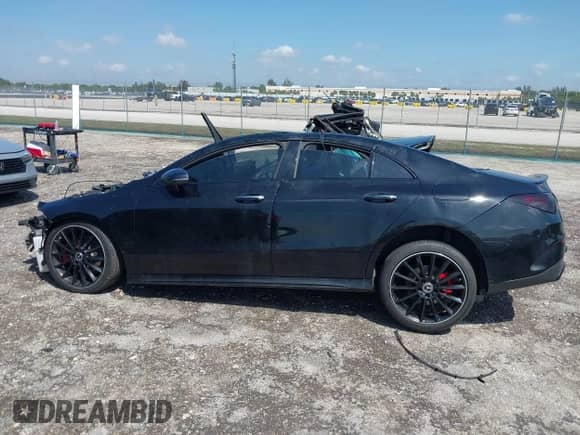 2023 Mercedes-Benz CLA 250 с VIN W1K5J4GB3PN350582, выставлен на аукционе IAAI как лот 41921202 с пробегом Не указан миль и . История ставок и продаж доступна на DreamBid. Изображение 15.