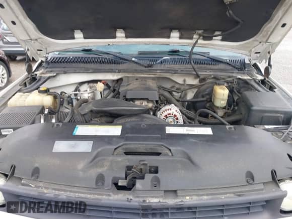 ✅ 2000 Chevrolet Silverado 1500 LS • VIN: 2GCEK19V7Y1398845 • Lot: 42609757. Wystawiony na IAAI z przebiegiem 248 417 mil mil. Skorzystaj z bezpłatnego archiwum sprzedaży aukcyjnych z USA i zobacz szczegółowy raport historii pojazdu na DreamBid. Zdjęcie 10.