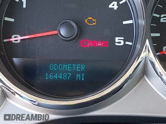 ✅ 2008 Chevrolet Silverado 2500HD 1LT • VIN: 1GCHC23618F132280 • Lot: 41981675. Wystawiony na IAAI z przebiegiem 164 487 mil. Bezpłatny archiwum sprzedaży aukcyjnych z USA i szczegółowy raport historii pojazdu na DreamBid. Zdjęcie 16.