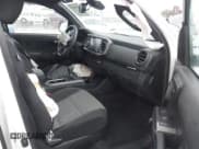 ✅ 2022 Toyota Tacoma TRD Off Road • VIN: 3TMCZ5AN1NM509349 • Lot: 43757147. Listed on IAAI with 24,320 mi. Free auction sales archive from the USA and detailed vehicle history report at DreamBid. Image 5.