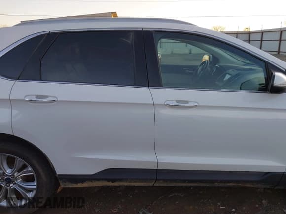 ✅ 2020 Ford Edge Titanium • VIN: 2FMPK3K95LBA11256 • Lot: 41131966. Wystawiony na IAAI z przebiegiem 133 412 mil. Bezpłatny archiwum sprzedaży aukcyjnych z USA i szczegółowy raport historii pojazdu na DreamBid. Zdjęcie 14.