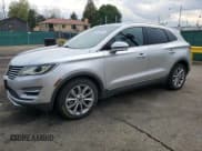 ✅ 2015 Lincoln MKC • VIN: 5LMCJ2A98FUJ13465 • Lot: 69134075. Wystawiony na Copart z przebiegiem 74 708 mil. Bezpłatny archiwum sprzedaży aukcyjnych z USA i szczegółowy raport historii pojazdu na DreamBid. Zdjęcie 1.