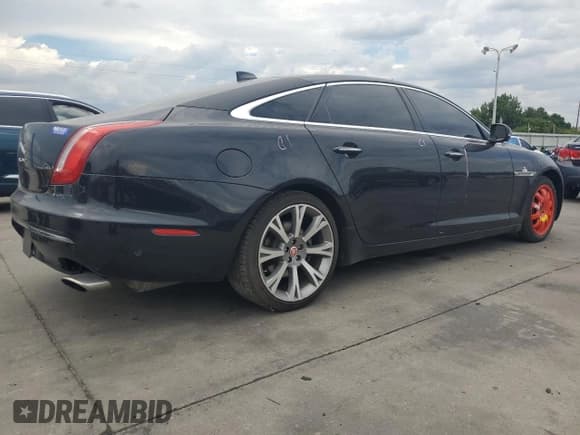 ✅ 2017 Jaguar XJ Portfolio • VIN: SAJWJ2GDXH8W05704 • Lot: 65946155. Wystawiony na Copart z przebiegiem 95 178 mil. Bezpłatny archiwum sprzedaży aukcyjnych z USA i szczegółowy raport historii pojazdu na DreamBid. Zdjęcie 3.