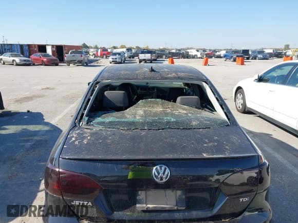 ✅ 2014 Volkswagen Jetta TDI • VIN: 3VWLL7AJ7EM380766 • Lot: 43625680. Listed on IAAI with 161,002 mi. Free auction sales archive from the USA and detailed vehicle history report at DreamBid. Image 6.