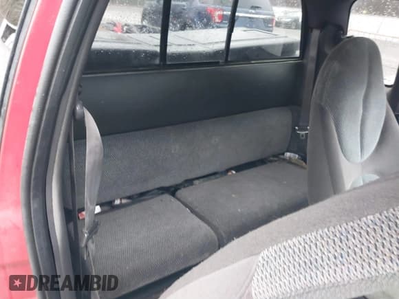 ✅ 1999 Dodge Dakota SLT • VIN: 1B7GL22X3XS181329 • Lot: 41480264. Wystawiony na IAAI z przebiegiem 227 616 mil. Bezpłatny archiwum sprzedaży aukcyjnych z USA i szczegółowy raport historii pojazdu na DreamBid. Zdjęcie 8.