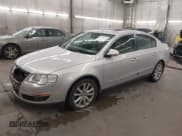 ✅ 2010 Volkswagen Passat Komfort • VIN: WVWJM7AN8AE102825 • Lot: 43478692. Listed on IAAI with 180,110 mi. Free auction sales archive from the USA and detailed vehicle history report at DreamBid. Image 17.