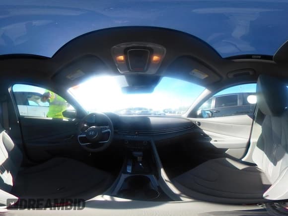 ✅ 2025 Hyundai Elantra SEL Convenience • VIN: KMHLS4DG7SU951650 • Lot: 43330896. Listed on IAAI with 2,140 mi. Free auction sales archive from the USA and detailed vehicle history report at DreamBid. Image 19.