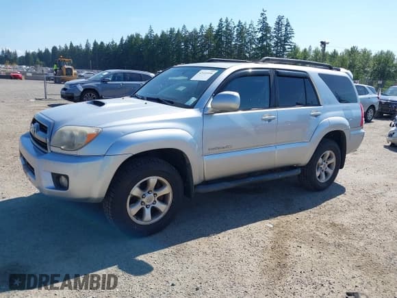 ✅ 2006 Toyota 4Runner SR5 • VIN: JTEBU14R960100792 • Лот: 42455958. Опубликован ранее на IAAI с пробегом 243 558 миль. Бесплатный доступ к архиву аукционных продаж из США и подробный отчёт об истории автомобиля на DreamBid. Изображение 2.