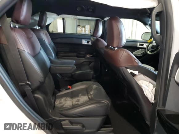 ✅ 2023 Ford Explorer Platinum • VIN: 1FM5K8HC9PGB24150 • Lot: 81950325. Listed on Copart with 27,526 mi. Free auction sales archive from the USA and detailed vehicle history report at DreamBid. Image 11.