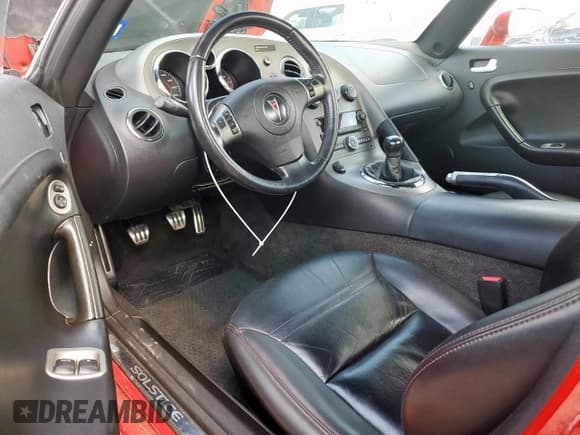 ✅ 2008 Pontiac Solstice GXP • VIN: 1G2MG35X48Y105887 • Лот: 62411835. Опубликован ранее на Copart с пробегом 106 203 миль. Бесплатный доступ к архиву аукционных продаж из США и подробный отчёт об истории автомобиля на DreamBid. Изображение 8.