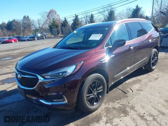 ✅ 2019 Buick Enclave Essence • VIN: 5GAEVAKW4KJ230606 • Lot: 43705646. Wystawiony na IAAI z przebiegiem 111 395 mil. Bezpłatny archiwum sprzedaży aukcyjnych z USA i szczegółowy raport historii pojazdu na DreamBid. Zdjęcie 2.