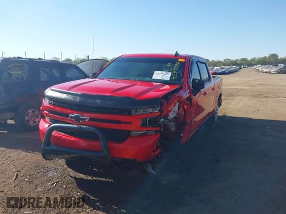 ✅ 2019 Chevrolet Silverado 1500 RST • VIN: 3GCUYEED0KG119751 • Lot: 43319772. Wystawiony na IAAI z przebiegiem 74 404 mil. Bezpłatny archiwum sprzedaży aukcyjnych z USA i szczegółowy raport historii pojazdu na DreamBid. Zdjęcie 12.