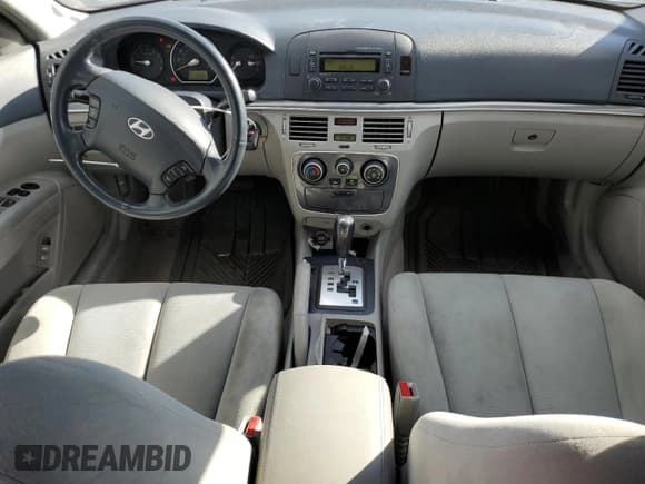 ✅ 2008 Hyundai Sonata GLS • VIN: 5NPET46F88H388559 • Лот: 43970975. Опубликован ранее на Copart с пробегом 191 041 миль. Бесплатный доступ к архиву аукционных продаж из США и подробный отчёт об истории автомобиля на DreamBid. Изображение 8.