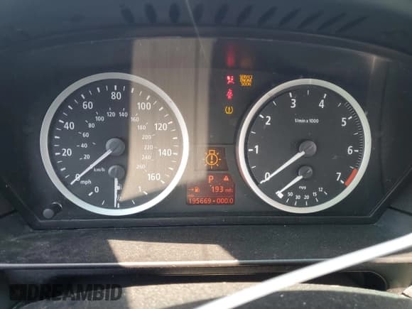 ✅ 2007 BMW 5 Series 550i • VIN: WBANB535X7CP04104 • Lot: 66947885. Listed on Copart with 195,669 mi. Free auction sales archive from the USA and detailed vehicle history report at DreamBid. Image 9.