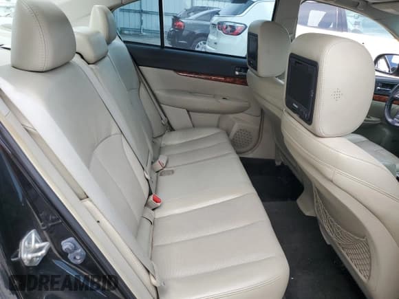 ✅ 2012 Subaru Legacy Limited • VIN: 4S3BMEK66C2015980 • Лот: 71928495. Опубликован ранее на Copart с пробегом 253 759 миль. Бесплатный доступ к архиву аукционных продаж из США и подробный отчёт об истории автомобиля на DreamBid. Изображение 10.