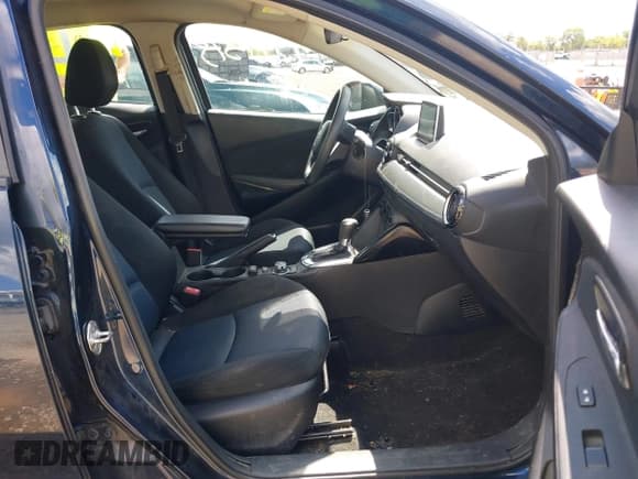 ✅ 2016 Scion iA • VIN: 3MYDLBZV2GY135131 • Лот: 43194573. Опубликован ранее на IAAI с пробегом 131 830 миль. Бесплатный доступ к архиву аукционных продаж из США и подробный отчёт об истории автомобиля на DreamBid. Изображение 5.