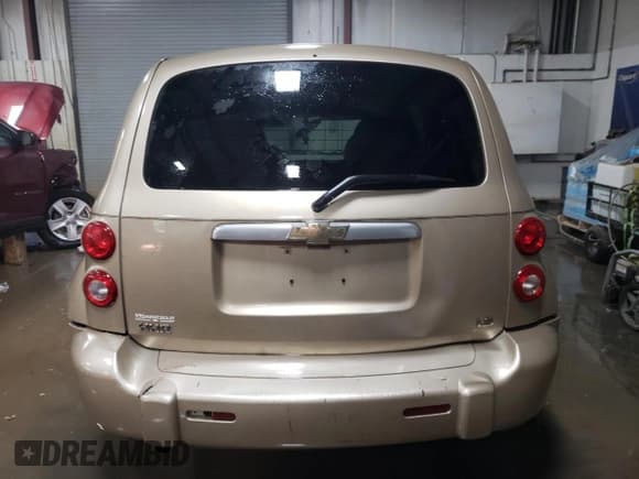 ✅ 2006 Chevrolet HHR LS • VIN: 3GNDA13D36S582946 • Lot: 83590174. Listed on Copart with 215,499 mi. Free auction sales archive from the USA and detailed vehicle history report at DreamBid. Image 6.