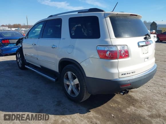 ✅ 2010 GMC Acadia SLT1 • VIN: 1GKLRMED9AJ177085 • Lot: 43683604. Listed on IAAI with 146,558 mi. Free auction sales archive from the USA and detailed vehicle history report at DreamBid. Image 3.