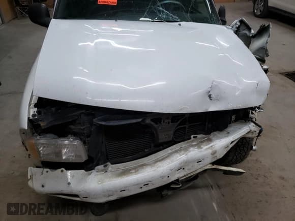 ✅ 1996 GMC Jimmy SL • VIN: 1GKDT13W3T2555469 • Lot: 66480124. Wystawiony na Copart z przebiegiem Nie podano. Bezpłatny archiwum sprzedaży aukcyjnych z USA i szczegółowy raport historii pojazdu na DreamBid. Zdjęcie 13.