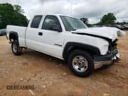 ✅ 2006 Chevrolet Silverado 2500HD Work Truck • VIN: 1GCHK29U76E204899 • Lot: 58864745. Wystawiony na Copart z przebiegiem Nie podano. Bezpłatny archiwum sprzedaży aukcyjnych z USA i szczegółowy raport historii pojazdu na DreamBid. Zdjęcie 4.