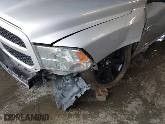 ✅ 2016 Ram 1500 Express • VIN: 1C6RR7FG7GS401335 • Lot: 42562266. Listed on IAAI with 71,231 mi. Free auction sales archive from the USA and detailed vehicle history report at DreamBid. Image 6.