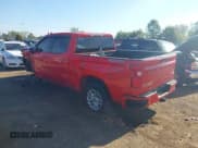 ✅ 2019 Chevrolet Silverado 1500 RST • VIN: 3GCUYEED0KG119751 • Lot: 43319772. Wystawiony na IAAI z przebiegiem 74 404 mil. Bezpłatny archiwum sprzedaży aukcyjnych z USA i szczegółowy raport historii pojazdu na DreamBid. Zdjęcie 3.