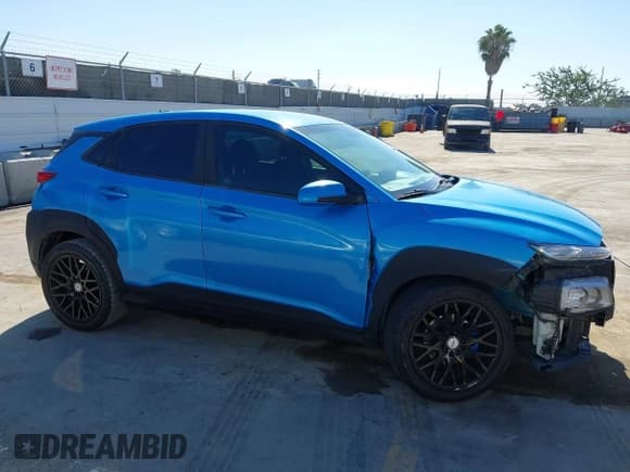 ✅ 2018 Hyundai Kona SE • VIN: KM8K12AA0JU124834 • Lot: 43562576. Listed on IAAI with 133,177 mi. Free auction sales archive from the USA and detailed vehicle history report at DreamBid. Image 14.
