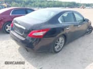 ✅ 2010 Nissan Maxima SV • VIN: 1N4AA5AP6AC821426 • Lot: 42480325. Listed on IAAI with 139,501 mi. Free auction sales archive from the USA and detailed vehicle history report at DreamBid. Image 4.