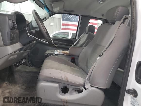 ✅ 2006 Ford F-250 XL • VIN: 1FTSX21526EC82955 • Лот: 62026955. Опубликован ранее на Copart с пробегом 89 650 миль. Бесплатный доступ к архиву аукционных продаж из США и подробный отчёт об истории автомобиля на DreamBid. Изображение 7.