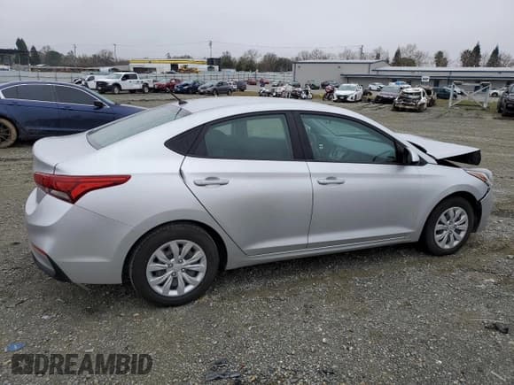 ✅ 2021 Hyundai Accent SE • VIN: 3KPC24A6XME140460 • Лот: 84760214. Опубликован ранее на Copart с пробегом 69 750 миль. Бесплатный доступ к архиву аукционных продаж из США и подробный отчёт об истории автомобиля на DreamBid. Изображение 3.