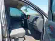 2006 Dodge 3500 SLT z VIN 3D7LX38C06G285382, wystawiony jako IAAI lot #42157287 z przebiegiem 158 742 mil mil oraz . Historia ofert i sprzedaży dostępna na DreamBid. Obrazek 5.