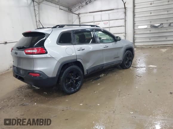 ✅ 2015 Jeep Cherokee Latitude • VIN: 1C4PJMCSXFW776643 • Лот: 43707153. Опубликован ранее на IAAI с пробегом 119 093 миль. Бесплатный доступ к архиву аукционных продаж из США и подробный отчёт об истории автомобиля на DreamBid. Изображение 4.