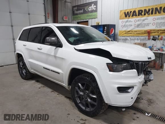 ✅ 2021 Jeep Grand Cherokee Limited • VIN: 1C4RJFBG1MC856431 • Лот: 43133253. Опубликован ранее на IAAI с пробегом 25 088 миль. Бесплатный доступ к архиву аукционных продаж из США и подробный отчёт об истории автомобиля на DreamBid. Изображение 1.