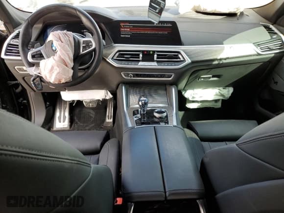 ✅ 2022 BMW X6 xDrive40i • VIN: 5UXCY6C00N9K77334 • Lot: 45946763. Wystawiony na Copart z przebiegiem 18 275 mil. Bezpłatny archiwum sprzedaży aukcyjnych z USA i szczegółowy raport historii pojazdu na DreamBid. Zdjęcie 8.