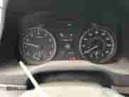 2017 Hyundai Elantra SE z VIN 5NPD84LF4HH194953, wystawiony jako Copart lot #71695695 z przebiegiem 124 703 mil mil oraz Szkoda całkowita • Salvage title. Historia ofert i sprzedaży dostępna na DreamBid. Obrazek 9.