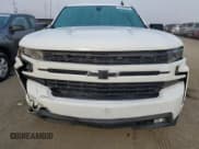 ✅ 2020 Chevrolet Silverado 1500 RST • VIN: 3GCPWDET0LG435690 • Lot: 75741874. Wystawiony na Copart z przebiegiem 48 581 mil. Bezpłatny archiwum sprzedaży aukcyjnych z USA i szczegółowy raport historii pojazdu na DreamBid. Zdjęcie 5.