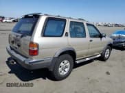 ✅ 1999 Nissan Pathfinder XE • VIN: JN8AR05Y3XW316271 • Lot: 71989454. Wystawiony na Copart z przebiegiem 208 016 mil. Bezpłatny archiwum sprzedaży aukcyjnych z USA i szczegółowy raport historii pojazdu na DreamBid. Zdjęcie 3.