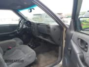 ✅ 2000 Chevrolet S-10 LS • VIN: 1GCCS1943Y8149888 • Лот: 41956794. Опубликован ранее на IAAI с пробегом 200 292 миль. Бесплатный доступ к архиву аукционных продаж из США и подробный отчёт об истории автомобиля на DreamBid. Изображение 5.