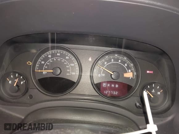 ✅ 2015 Jeep Patriot Latitude • VIN: 1C4NJRFB9FD382465 • Lot: 43889253. Listed on IAAI with 127,732 mi. Free auction sales archive from the USA and detailed vehicle history report at DreamBid. Image 7.