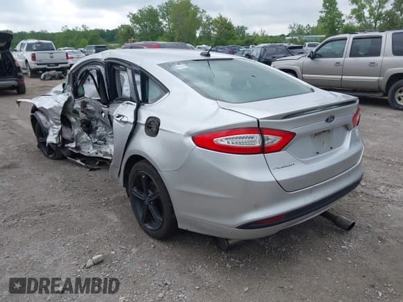 ✅ 2016 Ford Fusion SE • VIN: 3FA6P0H75GR242726 • Лот: 42323268. Опубликован ранее на IAAI с пробегом 147 180 миль. Бесплатный доступ к архиву аукционных продаж из США и подробный отчёт об истории автомобиля на DreamBid. Изображение 3.