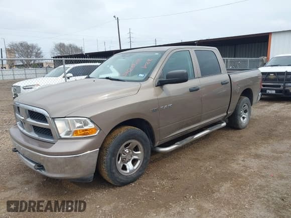 ✅ 2010 Dodge 1500 SLT • VIN: 1D7RB1CT9AS209505 • Lot: 41420722. Wystawiony na IAAI z przebiegiem 89 775 mil. Bezpłatny archiwum sprzedaży aukcyjnych z USA i szczegółowy raport historii pojazdu na DreamBid. Zdjęcie 17.