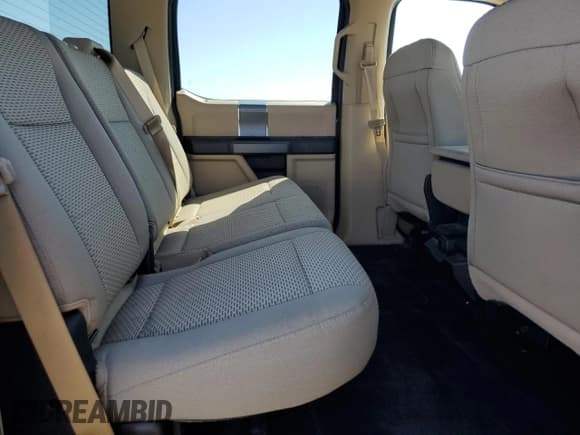 ✅ 2015 Ford F-150 XLT • VIN: 1FTFW1EF6FKE43603 • Lot: 68318105. Listed on Copart with 67,277 mi. Free auction sales archive from the USA and detailed vehicle history report at DreamBid. Image 10.