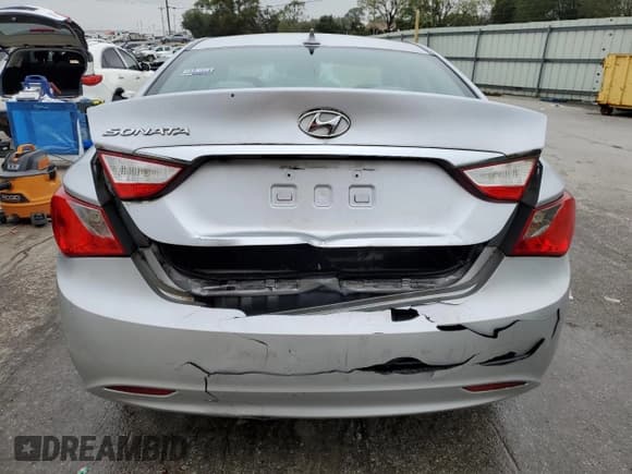 ✅ 2012 Hyundai Sonata GLS • VIN: 5NPEB4AC9CH499677 • Lot: 70834804. Wystawiony na Copart z przebiegiem 107 631 mil. Bezpłatny archiwum sprzedaży aukcyjnych z USA i szczegółowy raport historii pojazdu na DreamBid. Zdjęcie 6.