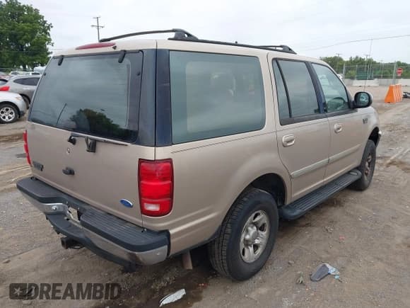 ✅ 1997 Ford Expedition XLT • VIN: 1FMFU18L1VLB22032 • Лот: 42625325. Опубликован ранее на IAAI с пробегом 154 932 миль. Бесплатный доступ к архиву аукционных продаж из США и подробный отчёт об истории автомобиля на DreamBid. Изображение 4.